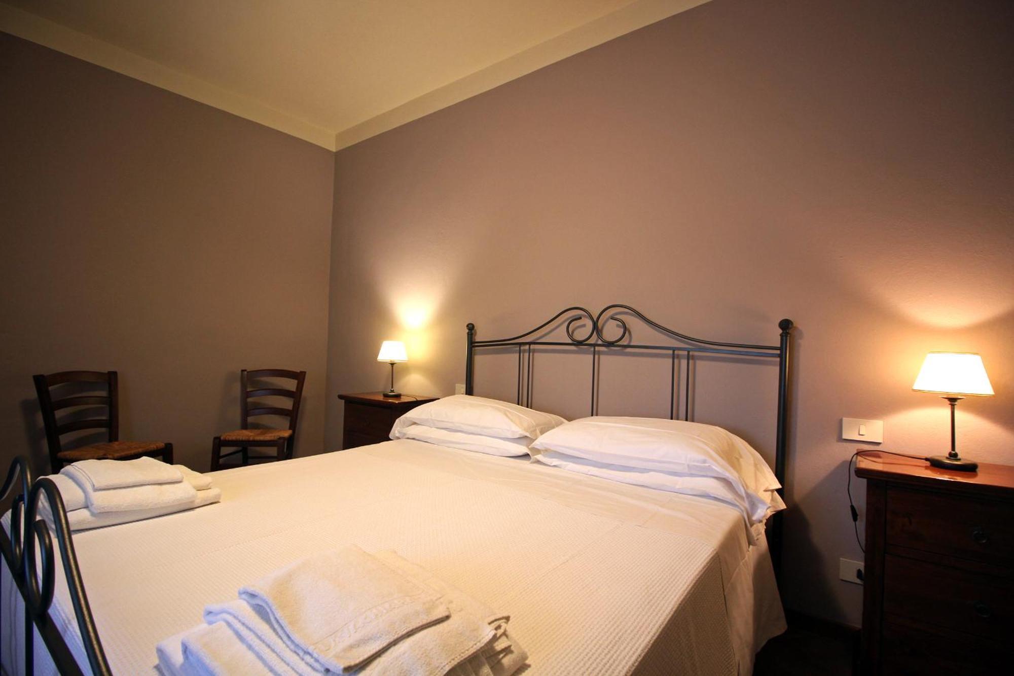 Agriturismo Casale Dello Sparviero Кастелліна-ін-К'янті Екстер'єр фото